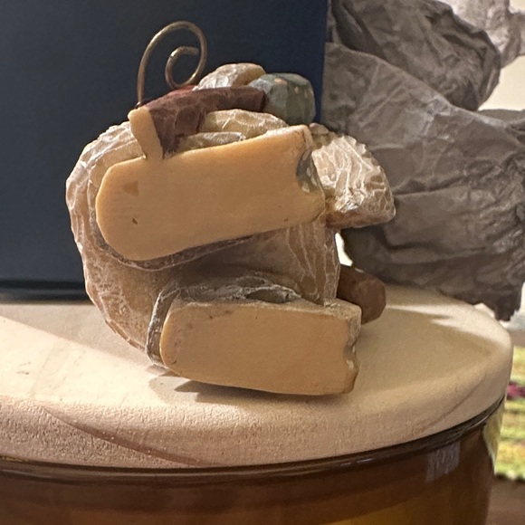 G. Debrekht Santa Figurine in Red and Gold - Picture 6 of 9